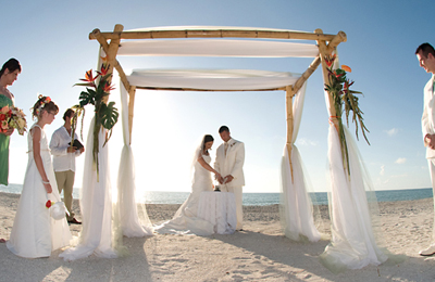 Trouwen op het strand van Ibiza